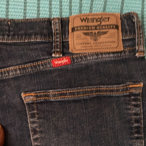 Wranglers Jeans - Picture 5 of 8